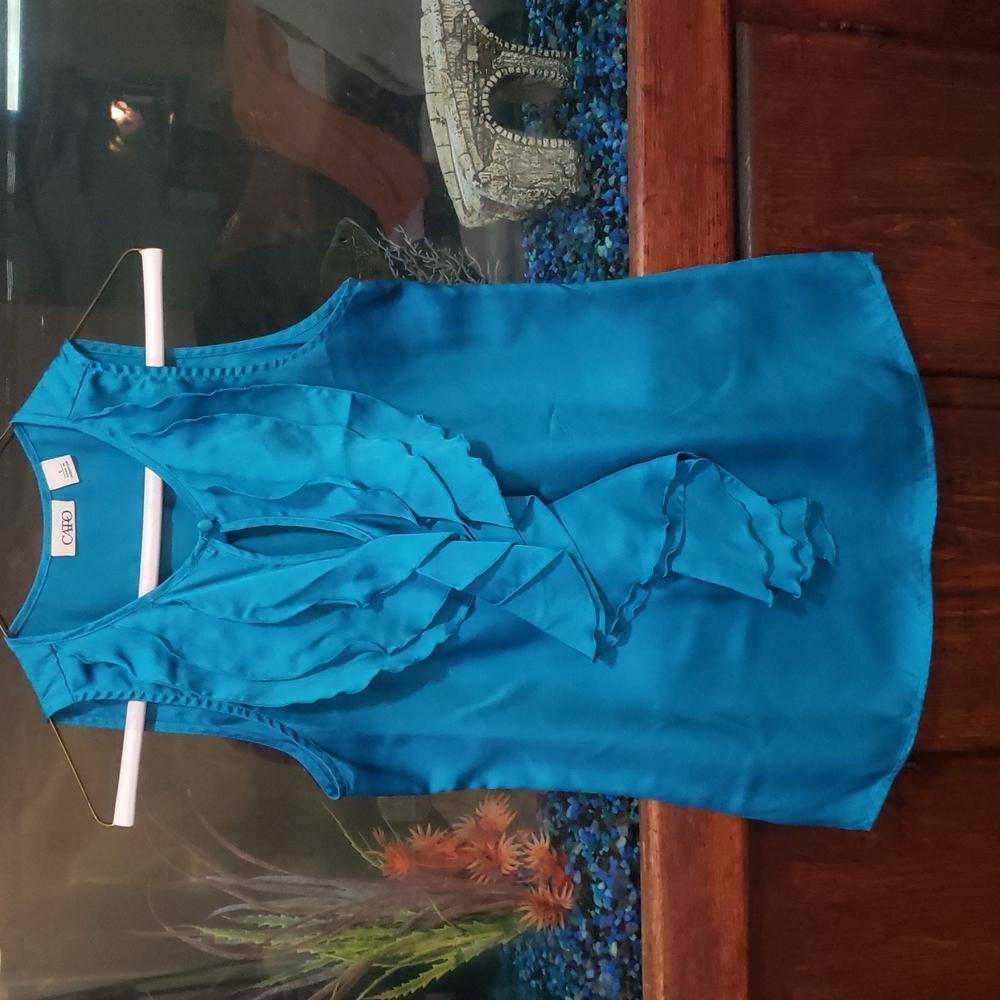 💥BOGO 50%🔥 Sleeveless Blouse size Small Turquoise Ruffled Sleeveless Blouse